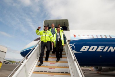 Capt. Mike Carriker (left), Boeing 787 chief test pilot, ANA Capt. Masayuki Ishii (center) and ANA Capt. Masami Tsukamoto exiting Boeing's first flight-test 787 Dreamliner airplane after a flight on Thursday, May 13, 2010. (Boeing)