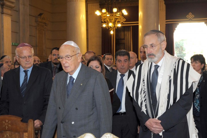 A handout picture provided by Italian presidential press office of Italian President Giorgio Napolitano (L) together with Chief Rabbi of Jewish Community in Rome, Riccardo Di Segni (R) attending a ceremony in Rome, Italy 10 October 2012 to commemorate the 30th anniversary of an attack by Palestinian commandos on worshippers leaving Rome's Synagogue, which killed two-year-old Stefano Tache' and injured 37.  EPA/DI GENNARO/ITALIAN PRESIDENTIAL PRESS OFFICE
