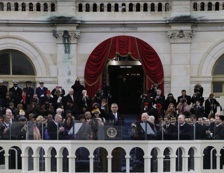President Barack Obama (C) waves after his speech at the ceremonial swearing-in at the U.S. Capitol during the 57th Presidential Inauguration in Washington, DC, 21 January 2013. EPA/SCOTT ANDREWS / POOL
