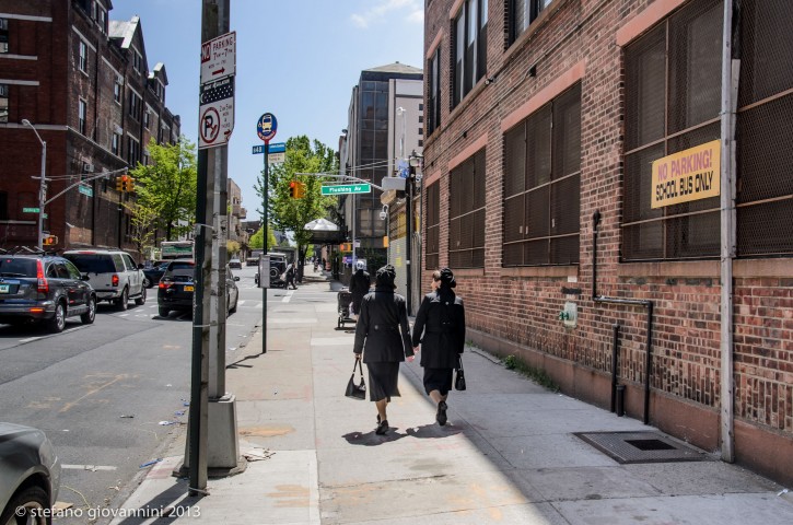 FILE - Parking and bus signs very close one to the other at  Franklin corner Flushing Avenue in front of Yeshiva Bnos Ahavas Israel on May 5 2013. Photo: Stefano Giovannini/VINNews.com