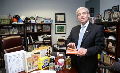 Undated file photo - Met Council CEO William E. Rapfogel at his office. Photo: Shimon Gifter 