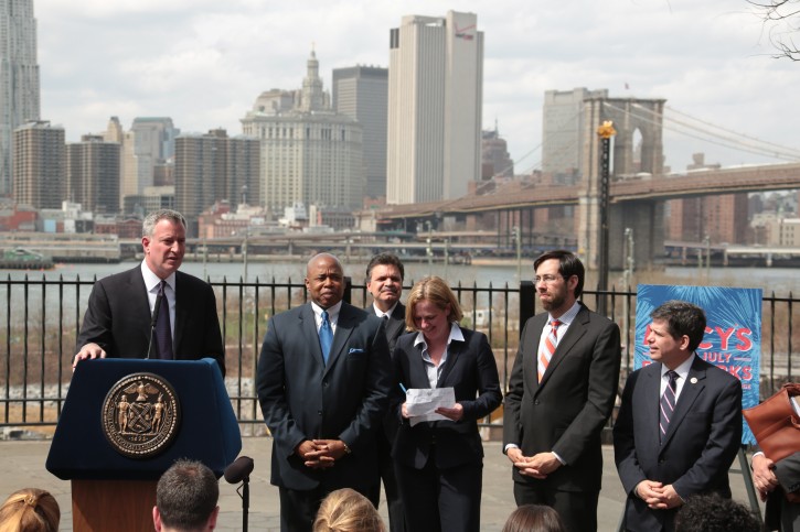 Mayor Bill de Blasio announces the return of Macy's Fireworks to the East River on the Brooklyn Heights Promenade on Monday, April 14, 2014. Credit: Ed Reed for the Office of Mayor Bill de Blasio