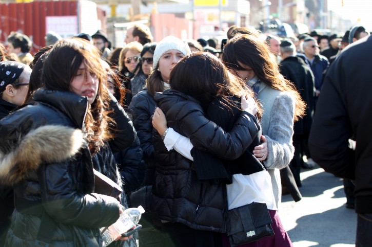 Several Jewish woman crying after the funeral. Credits: BMR News for VinNews.com