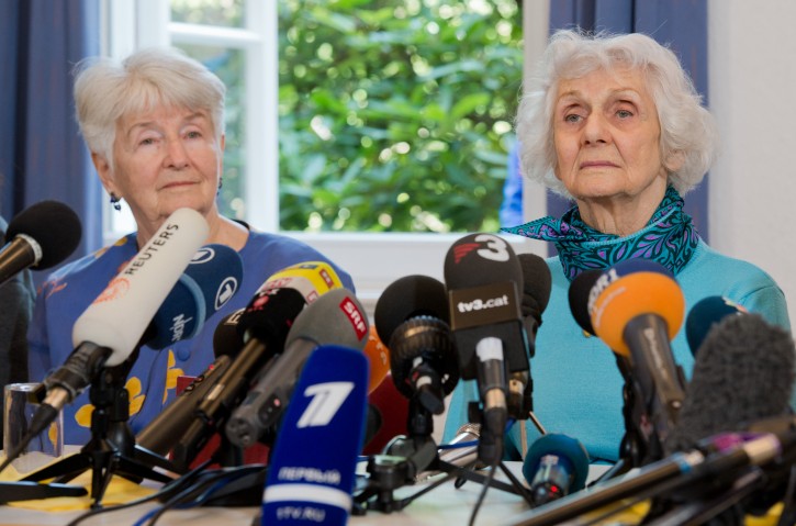 Auschwitz concentration camp survivors Hedy Bohm (L) and Eva Pusztai-Fahidi speak during a press conference of the International Auschwitz Committee inÂ Lueneburg, Germany, 20 April 2015. EPA
