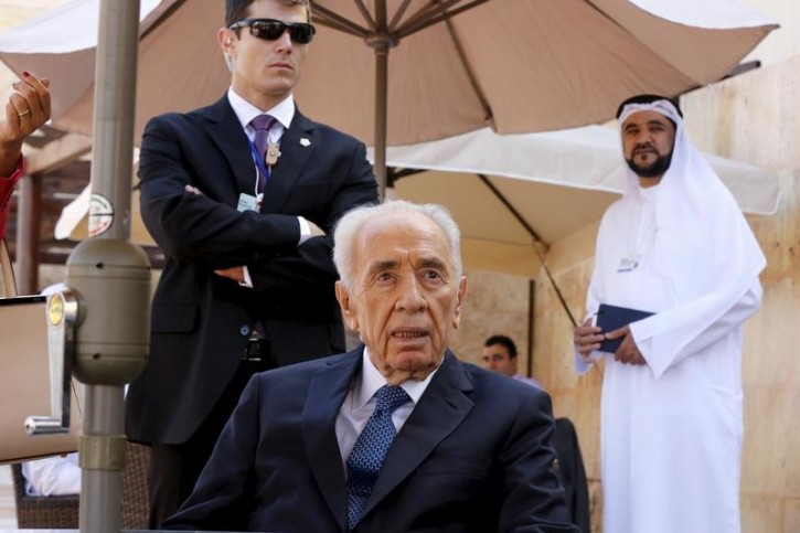 Former Israeli President Shimon Peres attends the World Economic Forum on the Middle East and North Africa at the King Hussein Convention Centre at the Dead Sea May 22, 2015. REUTERS/Muhammad Hamed 