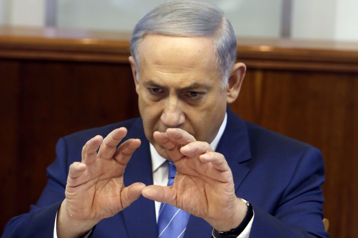 Israel's Prime Minister Benjamin Netanyahu chairs the weekly cabinet meeting in Jerusalem, Sunday, Aug. 2, 2015. (Gali Tibbon/Pool Photo via AP)