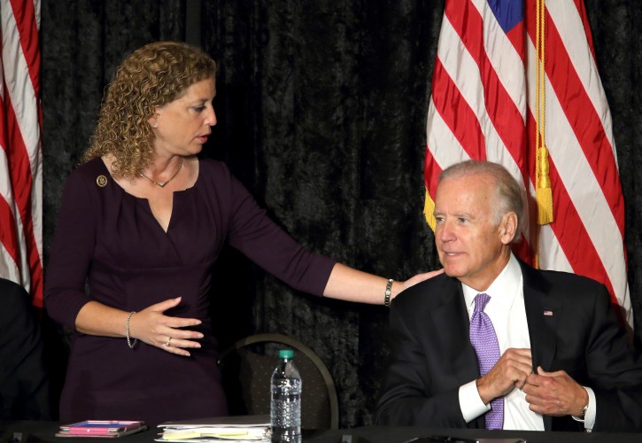  US Representative Debbie Wasserman Schultz (L) introduces US Vice President Joe Biden at the David Posnack Jewish Community Center, in Davie, Florida, USA, 03 September 2015.  EPA