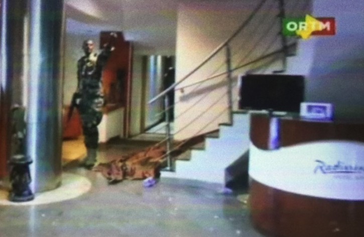 Still image from video shows the lobby of the Radisson hotel in Bamako, Mali, November 20, 2015. REUTERS/REUTERS TV