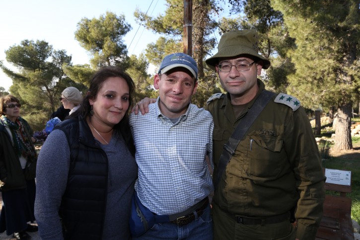 Ari Shwartz (C), and Ruth (L) parents of American Yeshiva student Ezra Shwartz who was killed in a terror attack in Gush Etzion, arrived to visit the area, on December 27, 2015. Photo by Gershon Elinson/Flash90