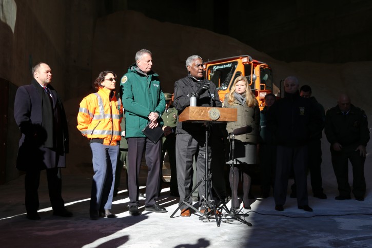 Mayor Bill de Blasio hosts a media availability on winter weather preparedness. Spring Street Salt Shed, Manhattan. Thursday, January 21, 2016. (Ed Reed/Mayoral Photography Office)