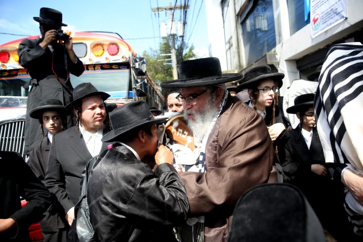 The founder of Lev Tahoer headed by Rabbi Shlomo Helbrans talking to his followers who prepare to leave Guatemala City, Guatemala, 25 September 2016. EPA