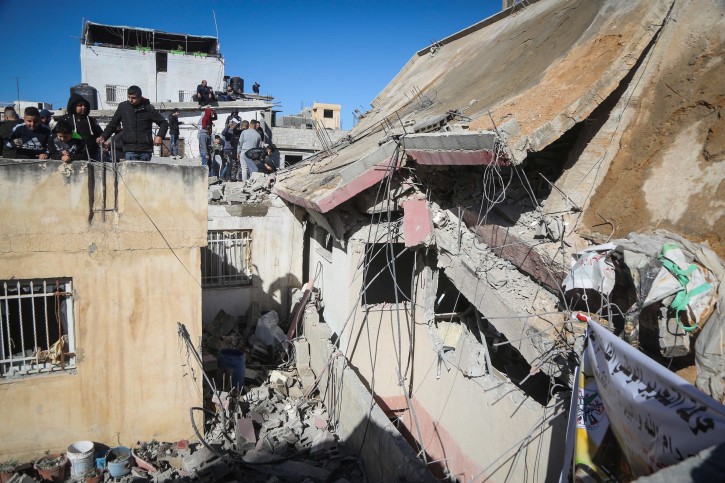 Palestinians inspect tha damage after the demolition of the house of Palestinian family Abu Humaid, in al-Amari refugee camp in Ramallah, in the West Bank December 15, 2018. Photo by Flash90