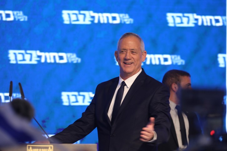 Head of the Blue White political party Benny Gantz speaks to supporters as the results in the Israeli general elections are announced,  at the party headquarters in Tel Aviv, on April 09, 2019. Photo by Noam Revkin Fenton/FLASH90