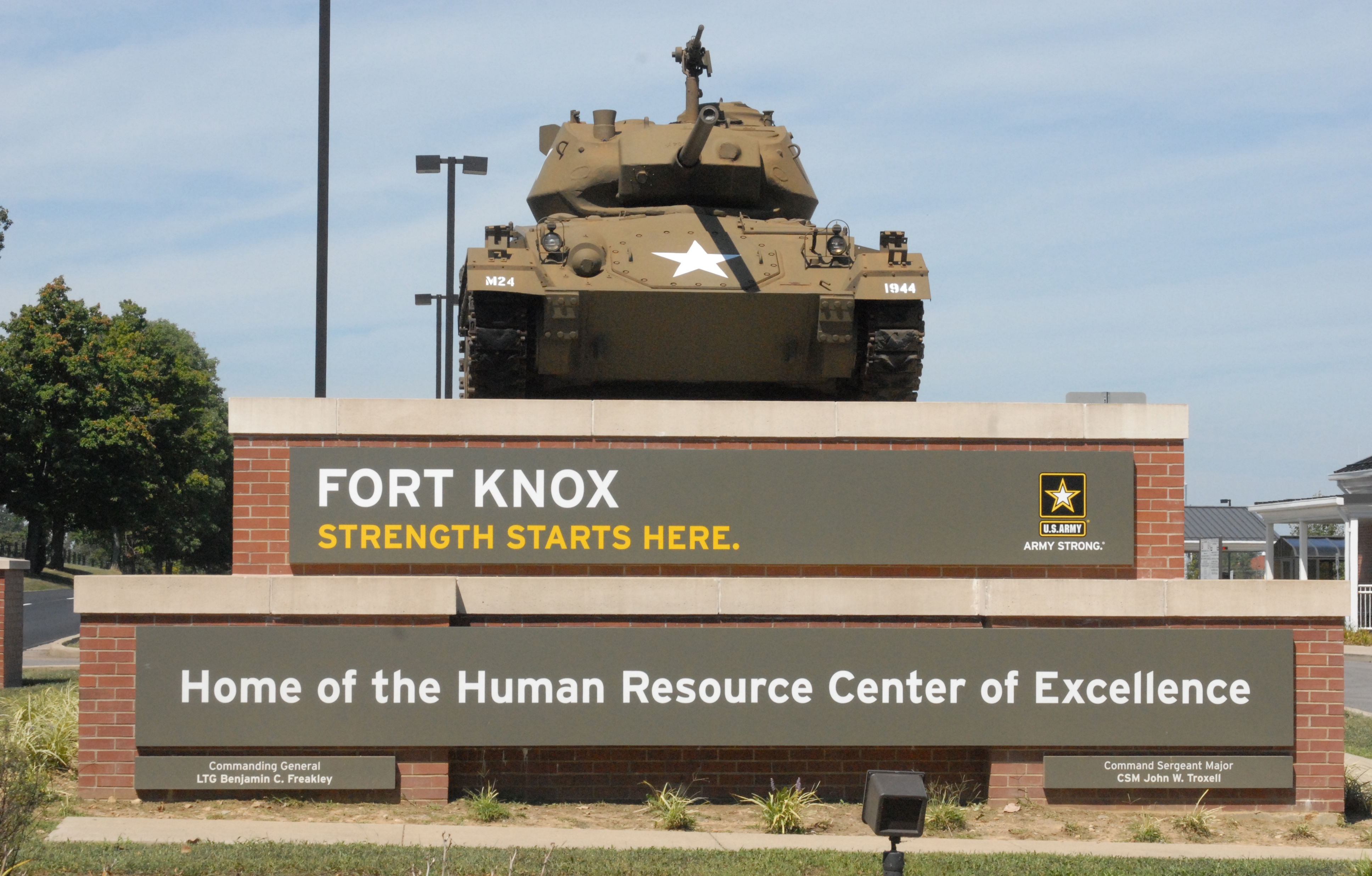 Fort knox. Форт-Нокс (Мэн). Fort Knox Kentucky. Форт Нокс город. Форт Нокс на карте США.